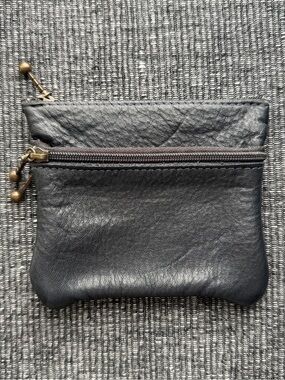 Black Leather Coin Purse / Tri-Zip Pouch – Made in Canada